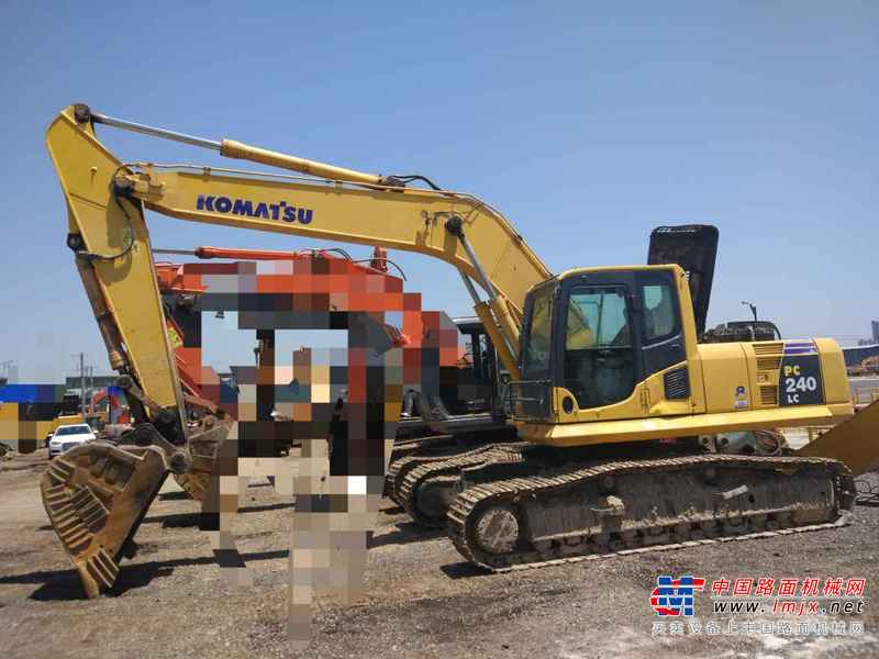 陕西出售转让二手5500小时2010年小松PC240挖掘机