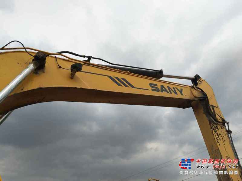 甘肃出售转让二手6000小时2009年三一重工SY235C挖掘机