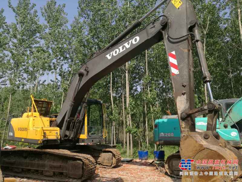 安徽出售转让二手8700小时2010年沃尔沃EC210B挖掘机