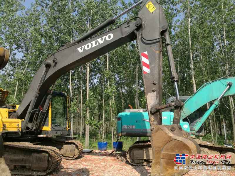 安徽出售转让二手8700小时2010年沃尔沃EC210B挖掘机