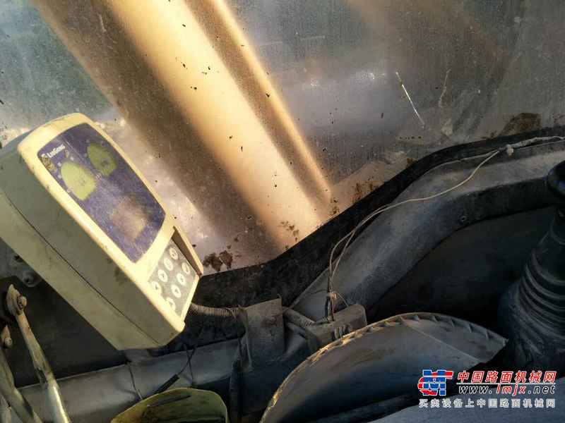 贵州出售转让二手13000小时2009年柳工CLG225挖掘机