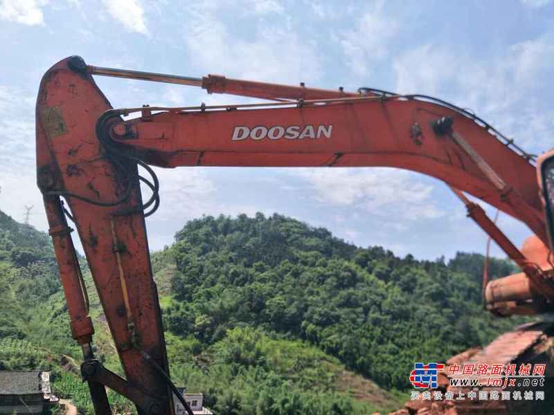 四川出售转让二手7000小时2010年斗山DH215挖掘机
