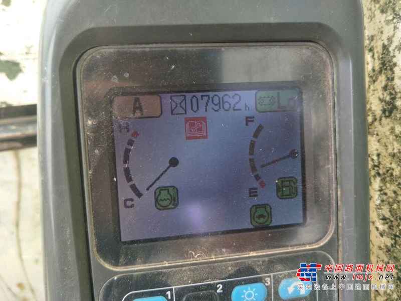 河南出售转让二手8000小时2010年小松PC270挖掘机