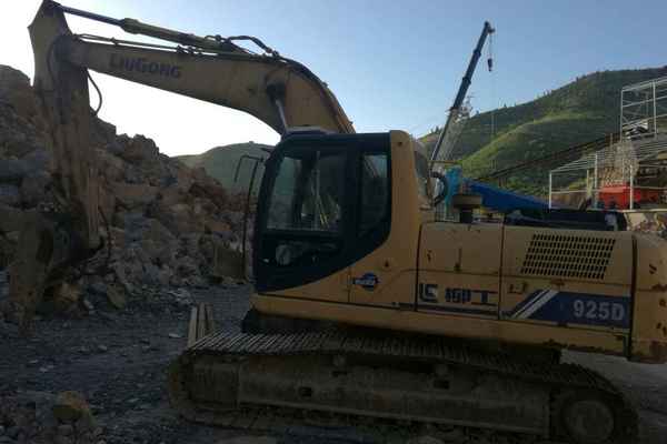山东出售转让二手6252小时2011年柳工CLG922D挖掘机