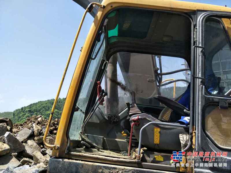 贵州出售转让二手8600小时2009年沃尔沃EC210B挖掘机
