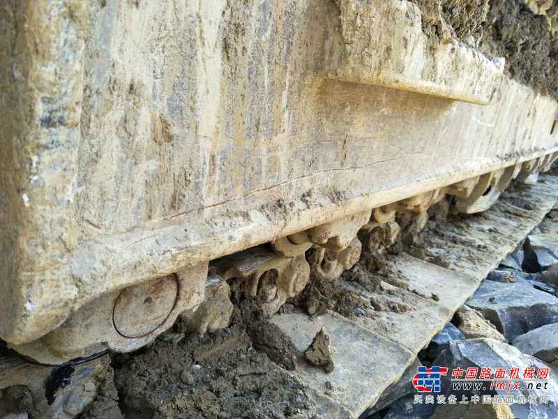 贵州出售转让二手8600小时2009年沃尔沃EC210B挖掘机