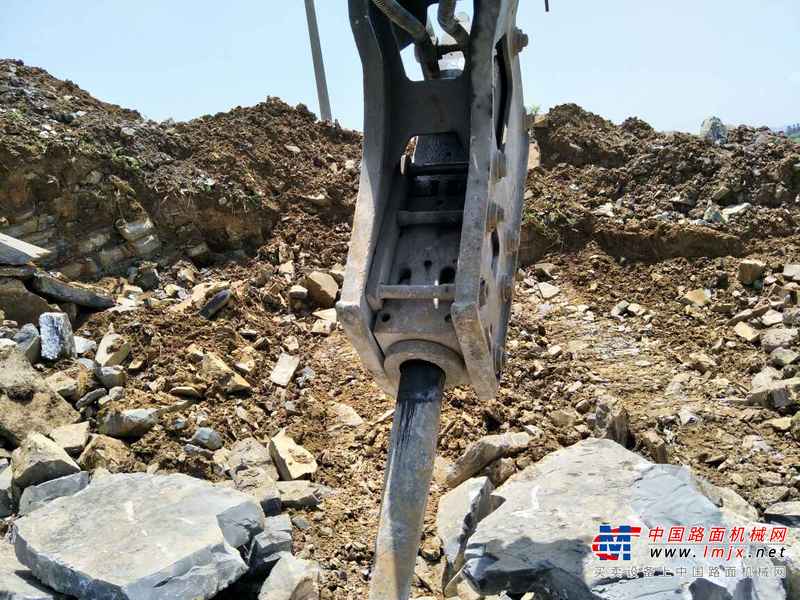 贵州出售转让二手8600小时2009年沃尔沃EC210B挖掘机