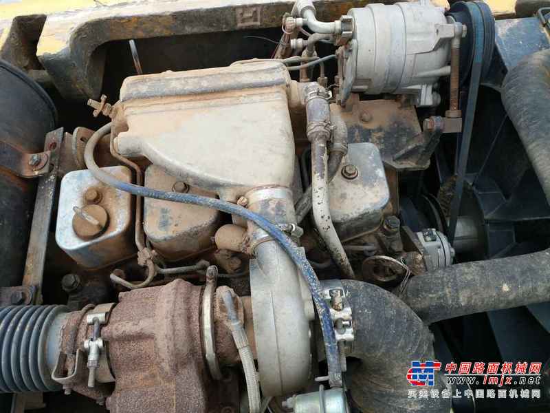 江西出售转让二手9000小时2005年现代R130挖掘机