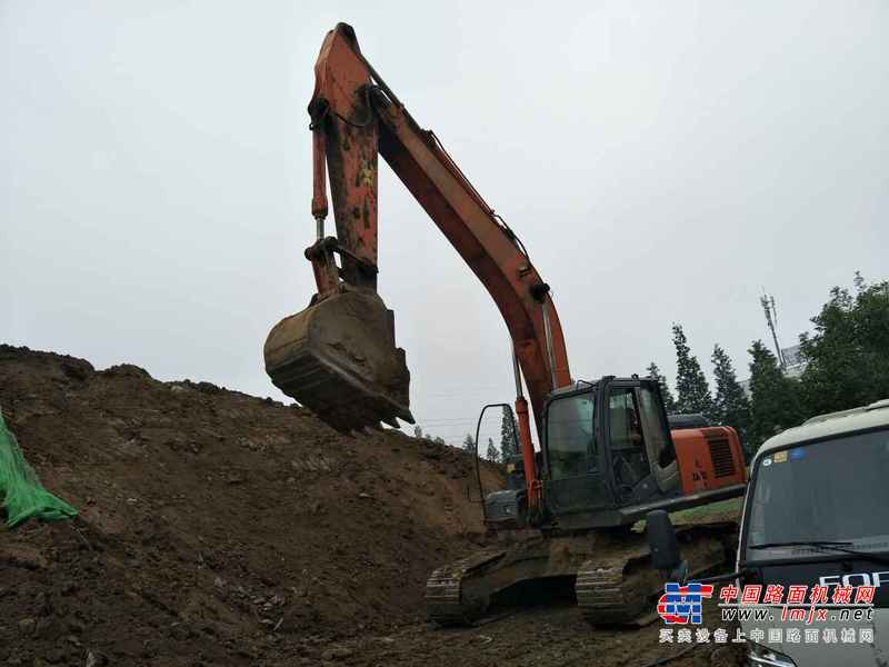 山东出售转让二手14000小时2008年日立ZX250H挖掘机