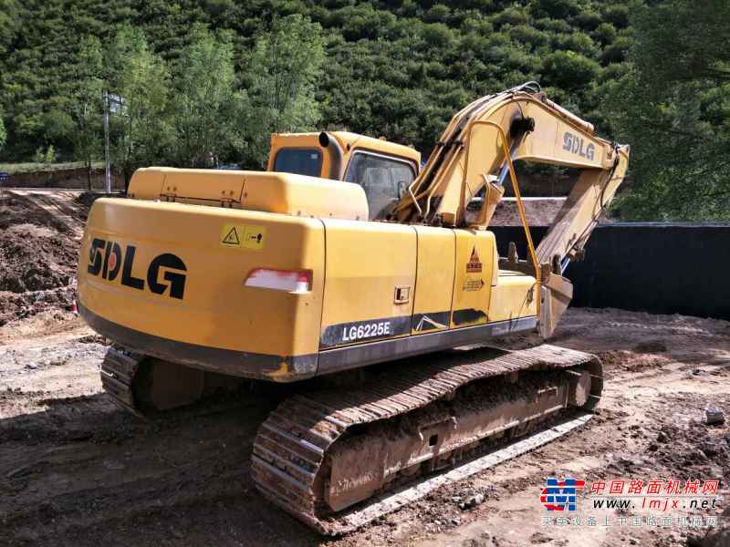 甘肃出售转让二手7000小时2011年临工LG6210挖掘机