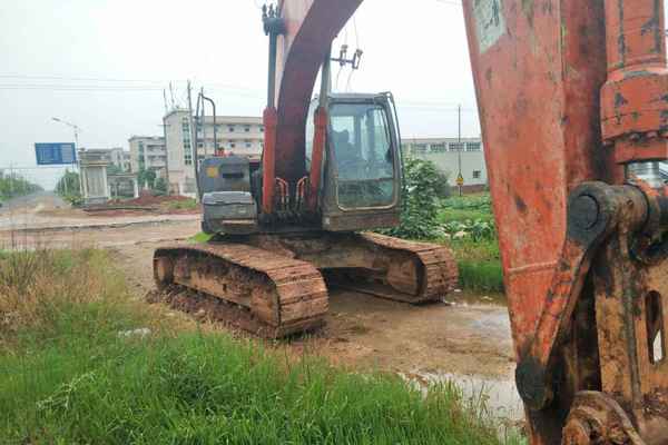 江西出售转让二手10000小时2008年日立ZX200挖掘机