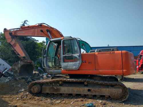 山东出售转让二手12390小时2006年日立ZX240LC挖掘机