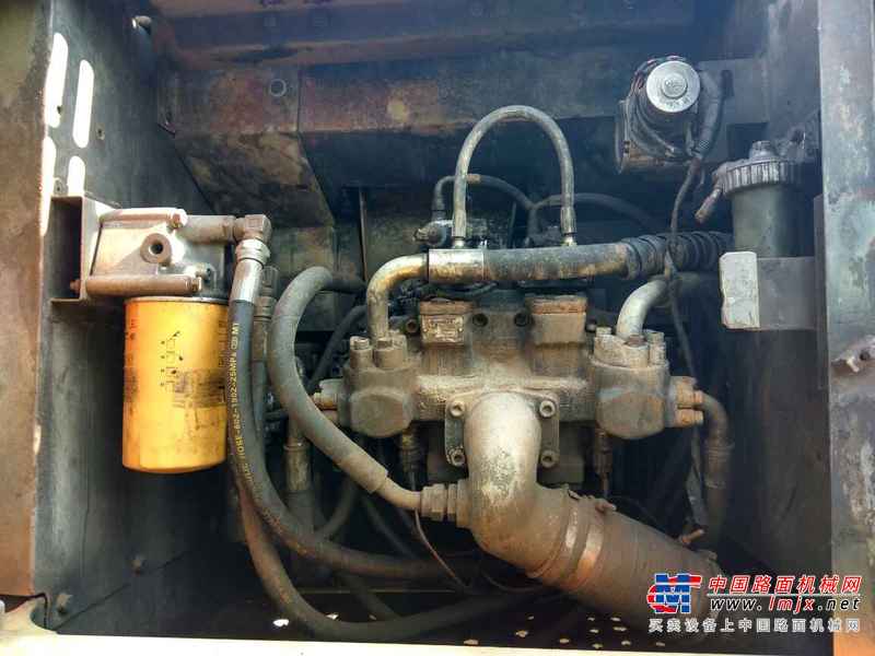 山东出售转让二手12390小时2006年日立ZX240LC挖掘机
