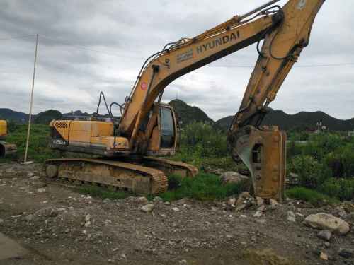贵州出售转让二手16395小时2010年现代R225LC挖掘机