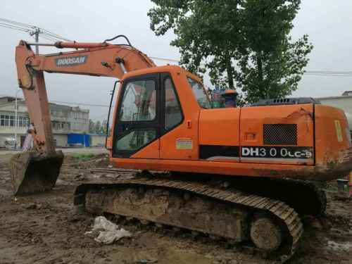 安徽出售转让二手13000小时2005年斗山DH220挖掘机