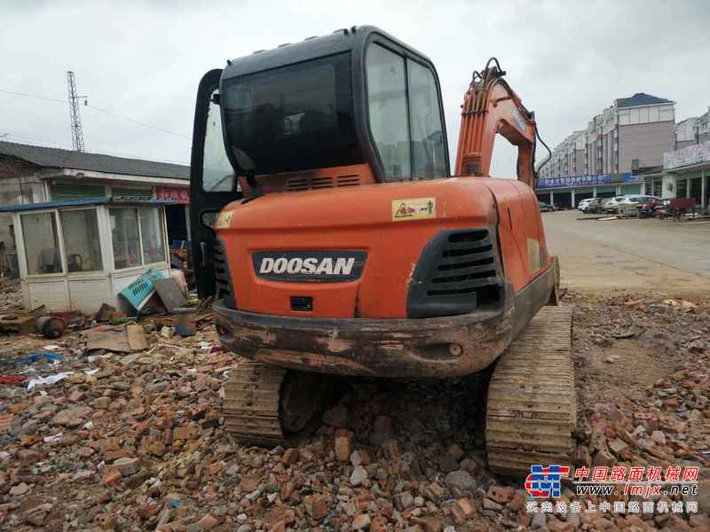 江西出售转让二手7500小时2010年斗山DX60挖掘机