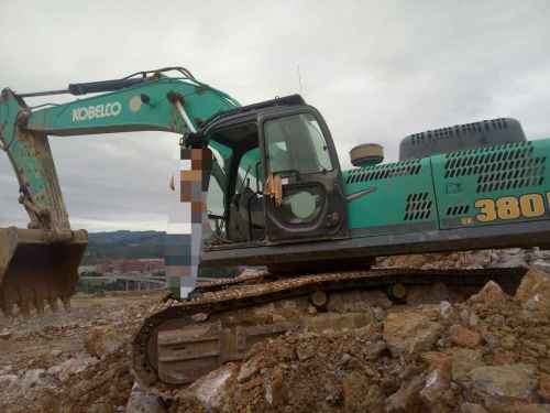 贵州出售转让二手13000小时2012年神钢SK380D挖掘机