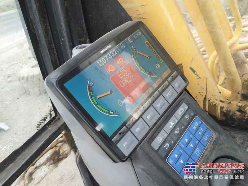 甘肃出售转让二手7332小时2008年小松PC240LC挖掘机