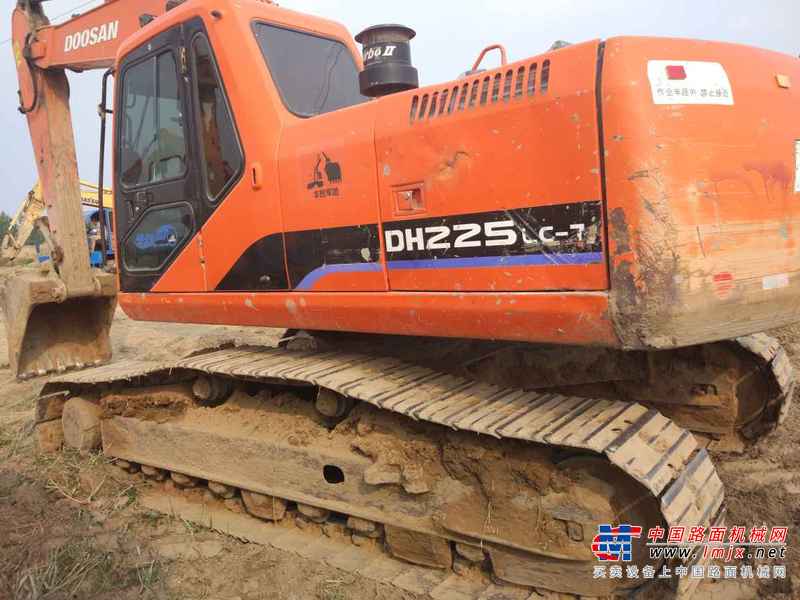 山东出售转让二手11000小时2008年斗山DH220LC挖掘机