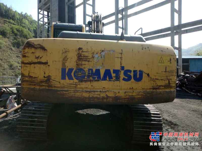 贵州出售转让二手8500小时2008年小松PC220挖掘机