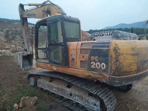 河南出售转让二手9000小时2009年小松PC200挖掘机