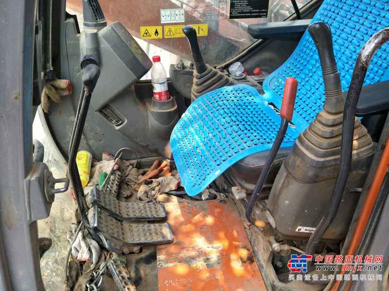 河南出售转让二手10000小时2009年日立EX70挖掘机