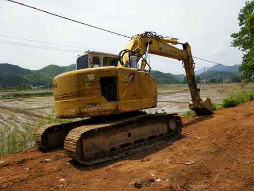 安徽出售转让二手14000小时2011年住友SH125X挖掘机