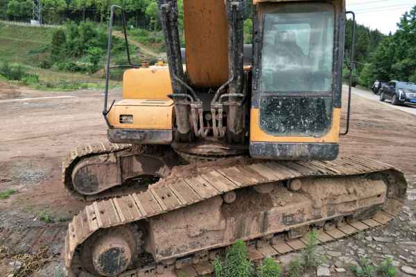 四川出售转让二手3000小时2015年三一重工SY305C挖掘机