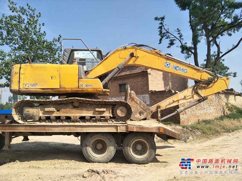 河南出售转让二手8000小时2011年徐工XE150D挖掘机