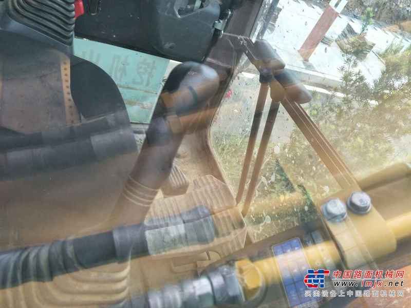 贵州出售转让二手1500小时2016年小松PC60挖掘机