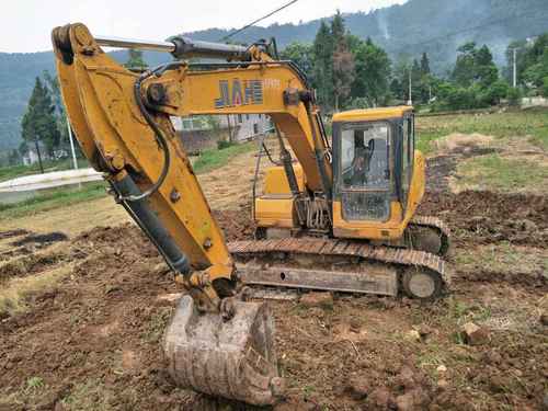 四川出售转让二手3000小时2013年晋工JGM915挖掘机