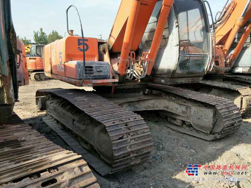 天津出售转让二手9800小时2010年日立EX200挖掘机