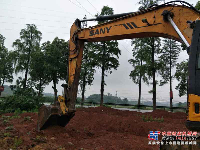 湖南出售转让二手8000小时2012年三一重工SY215C挖掘机