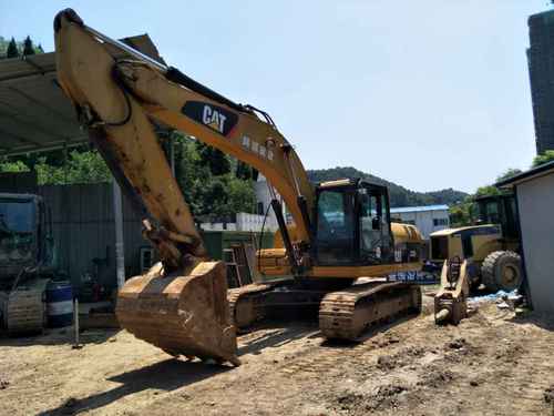 湖北出售转让二手7400小时2012年卡特彼勒323DL挖掘机