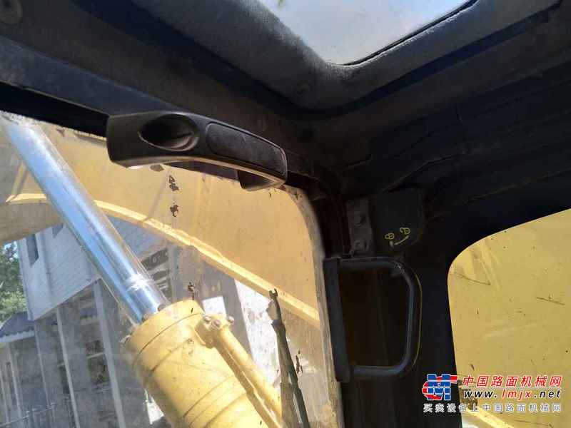 河南出售转让二手12000小时2004年小松PC220挖掘机