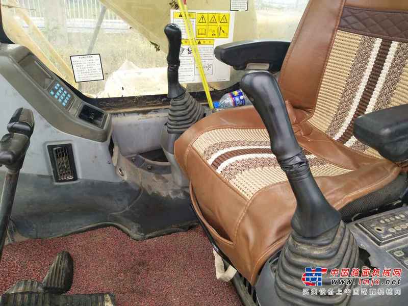 河南出售转让二手11000小时2007年小松PC200挖掘机
