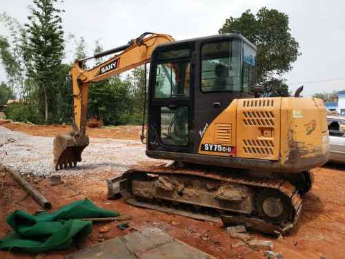 云南出售转让二手2000小时2013年三一重工SY75C挖掘机