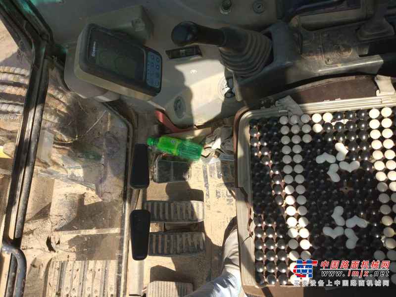 山东出售转让二手4500小时2010年柳工CLG906C挖掘机