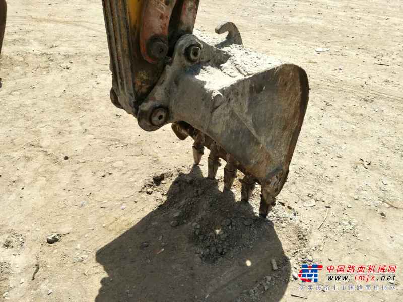 天津出售转让二手8700小时2011年徐工XE60挖掘机