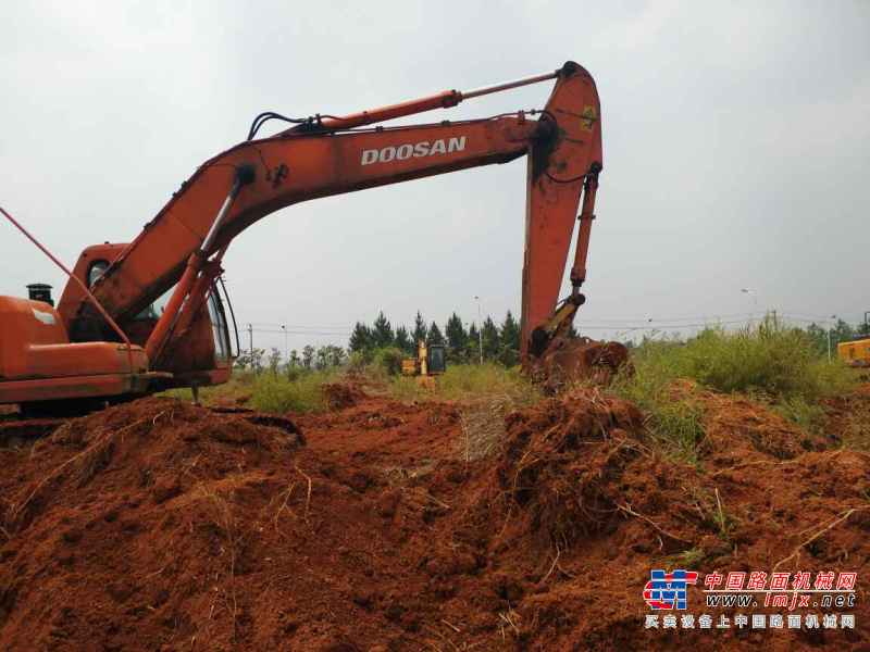 江西出售转让二手10000小时2008年斗山DH220LC挖掘机