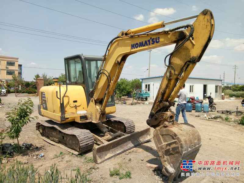 山东出售转让二手8500小时2011年小松PC56挖掘机
