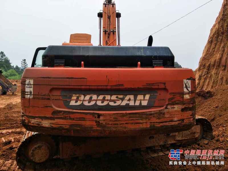 江西出售转让二手6065小时2010年斗山DH300LC挖掘机