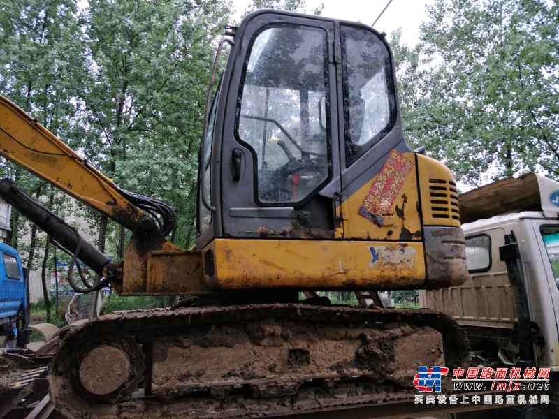 河南出售转让二手7438小时2011年徐工XE60挖掘机