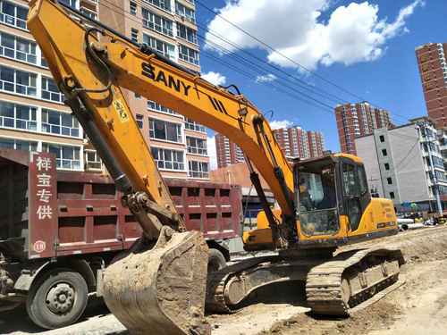 山西出售转让二手2700小时2011年三一重工SY215C挖掘机