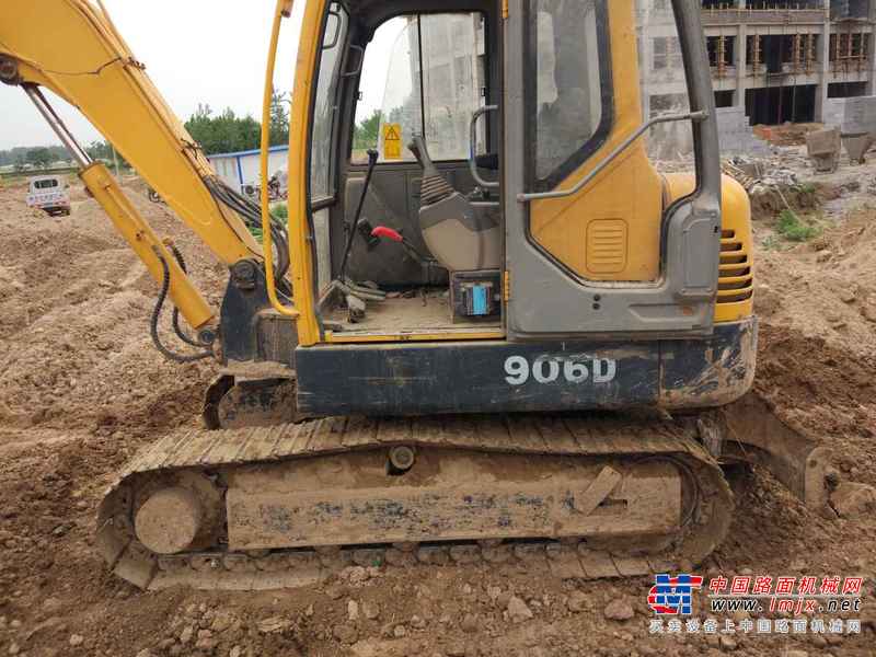 山东出售转让二手4000小时2011年山重建机JCM906D挖掘机