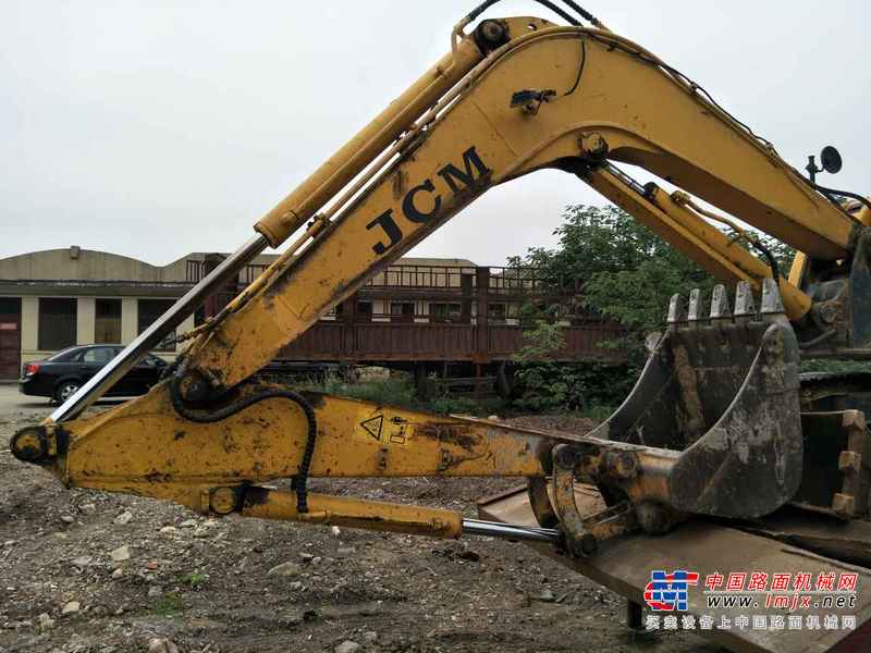 河南出售转让二手4500小时2011年山重建机JCM906D挖掘机