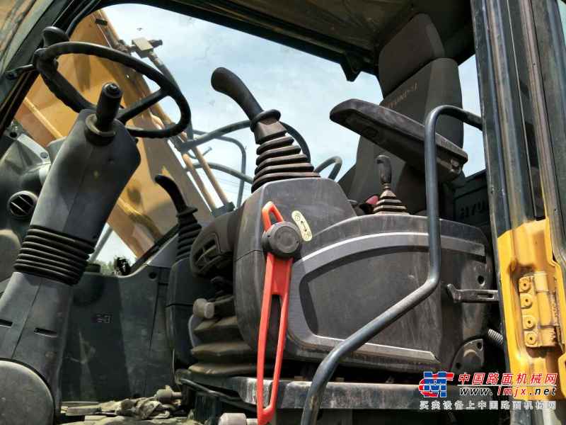 天津出售转让二手8900小时2011年现代轮挖R150W挖掘机