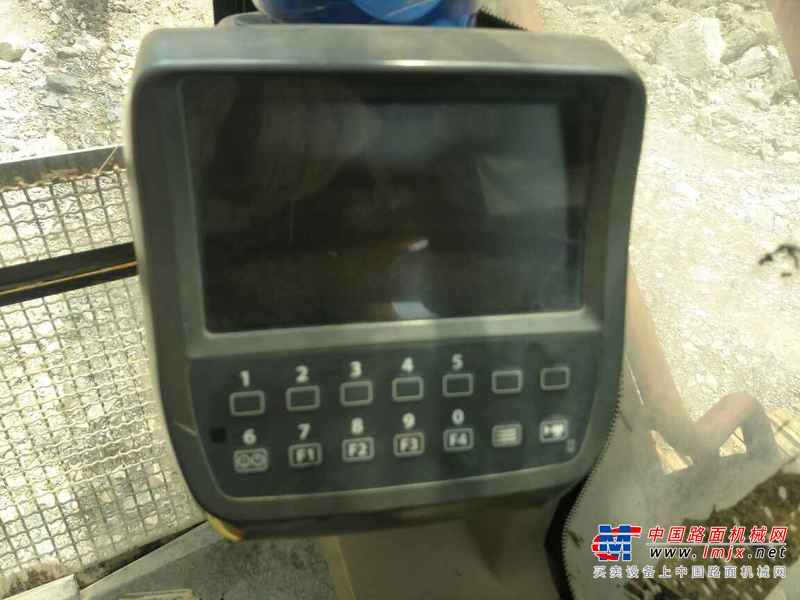 贵州出售转让二手8000小时2010年日立ZX240挖掘机