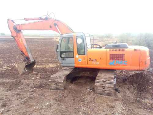 黑龙江出售转让二手10000小时2009年日立ZX230挖掘机
