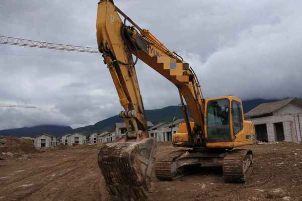 云南出售转让二手7404小时2007年现代R225LC挖掘机